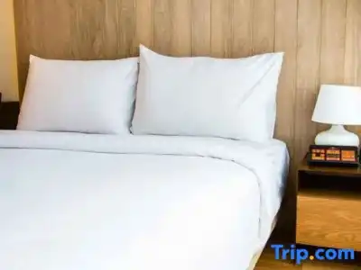 Balcony Seaside Sriracha & Serviced Apartments (SHA Extra Plus) - 309