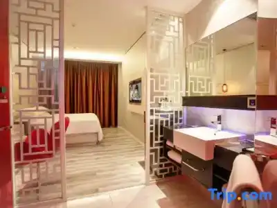 China Youth Hostel Landscape Garden (Suzhou Wujiang RT-Mart) - 45