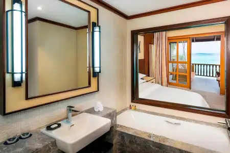 Sheraton Maldives Full Moon Resort & Spa - 62