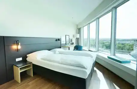 Premier Inn Wurzburg - 3