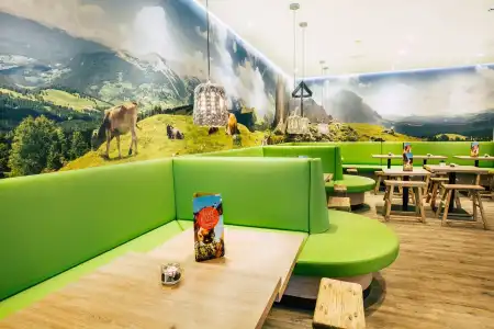 Cocoon Hauptbahnhof - 28