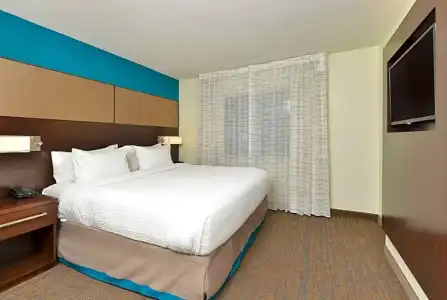 Residence Inn Des Moines Downtown - 77