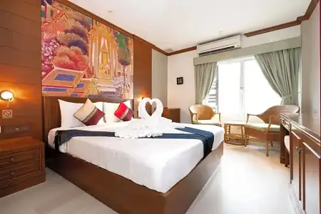 Baan Sukhumvit Soi 18 - 19
