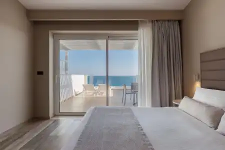 Alexandra Beach Resort & Spa - 103