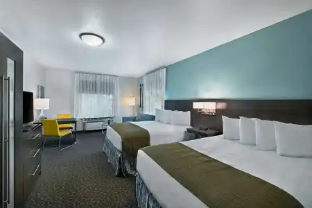 Oxford Suites Bellingham - 3