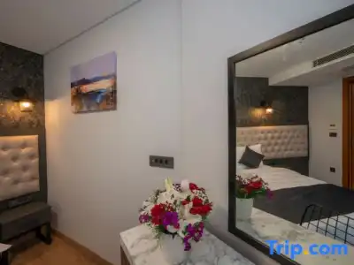 KA & Suites - 120
