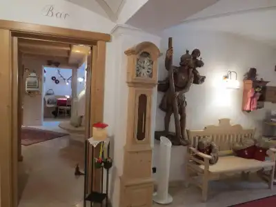 Ai Pini - 13