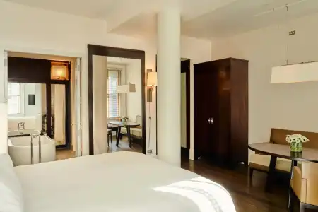 The Mercer - 42