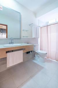 & Suites Nader - 9