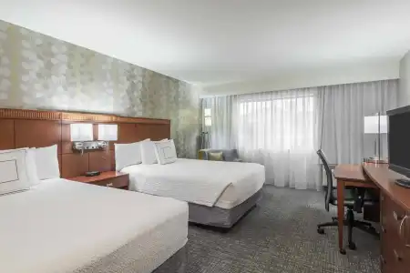 Courtyard by Marriott Knoxville Cedar Bluff - 3