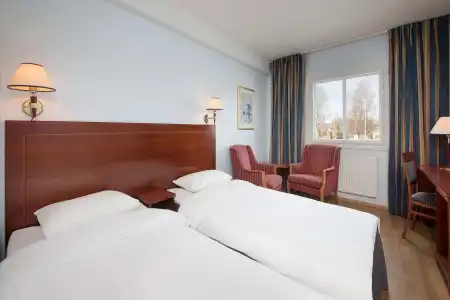 Park Inn by Radisson Oslo Airport West - 3