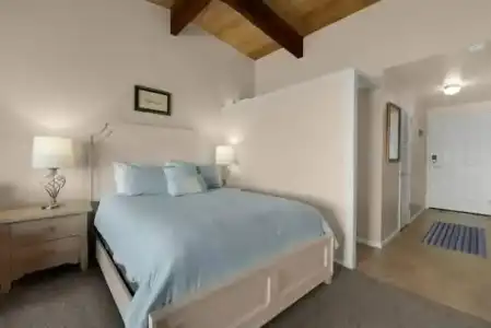The Tides by the Sea - 124