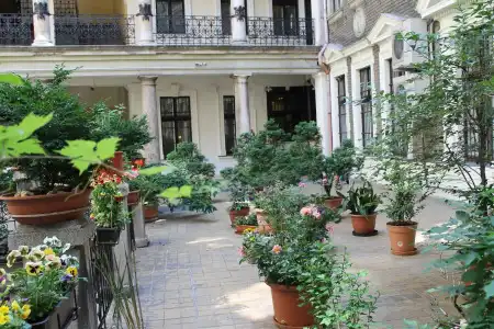 Omega Guesthouse Budapest - 0