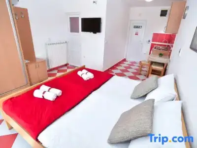 D&D Apartments - 92