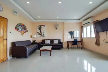 Patumnak Beach Guesthouse - 42