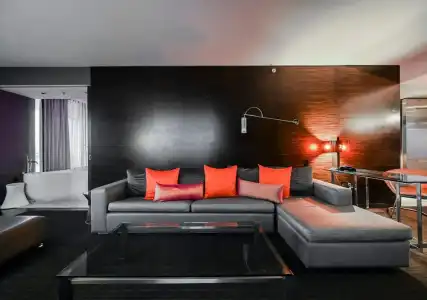 Beautiful Palms Place Suite - 277