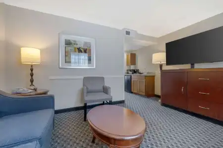 Best Western Plus Marina Shores - 90
