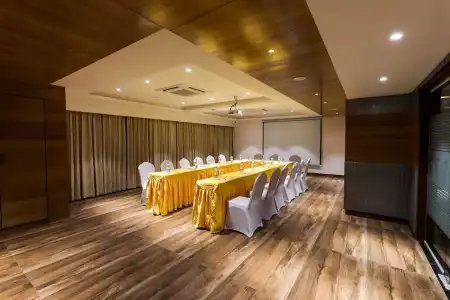 Vbr Grand Inn - 16