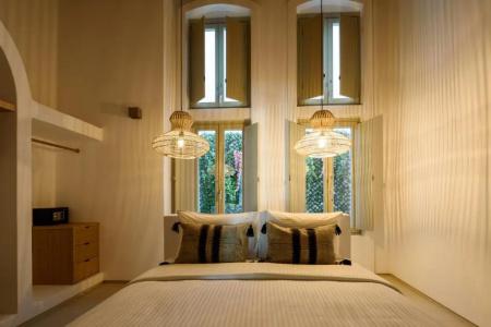 Este Luxury Suites - 79