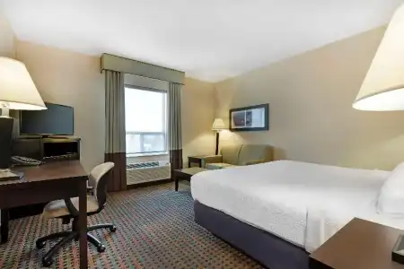 Best Western Pacific Inn - 74