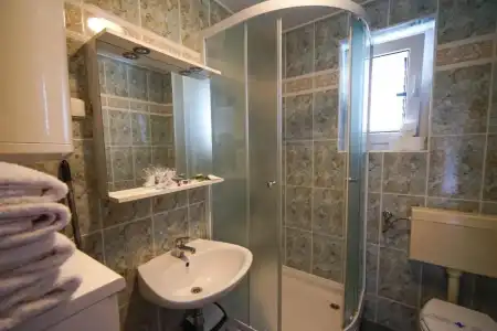 Apartments and Rooms Degra - 17