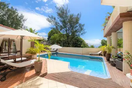 Carana Hilltop Villa - 11