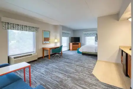 Hampton Inn Wilmington - University Area/Smith Creek Station - 91