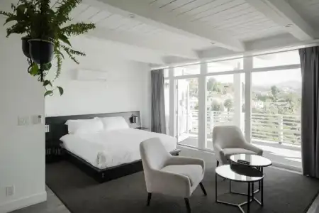 Hollywood Hills - 2