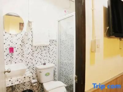 Sukhumvit 20 Guest House - 33