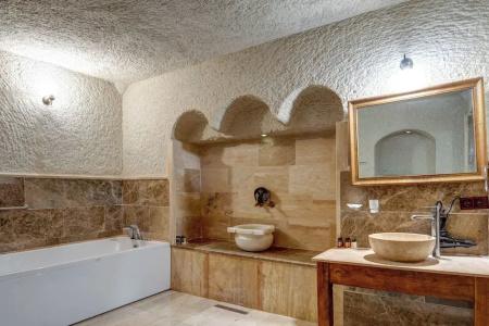 Avilla Cave - 63