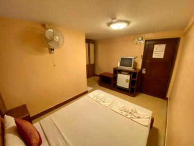 ZEN Rooms Soi Paradise Patong - 24