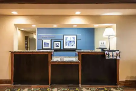 Hampton Inn & Suites Florence Center - 1