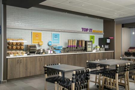 Tru by Hilton Miami West Brickell - 33