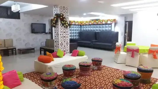 Sundeep Inn - 10