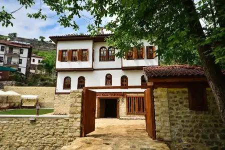 Mehmet Emin Efendi Konagi - 0