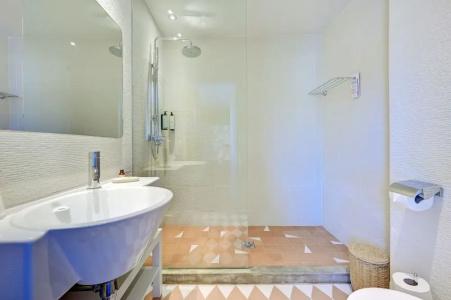 Bor Hôtel & Restaurant - Plage privée - 44