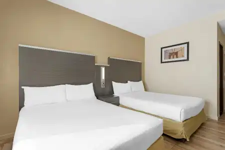 Best Western Jamaica Inn - 4
