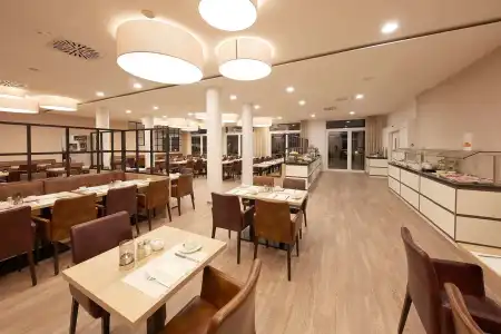 Four Points Flex by Sheraton Goettingen - 19