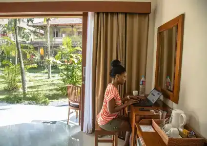 Outpost Ubud Nyuh Kuning Live - 11