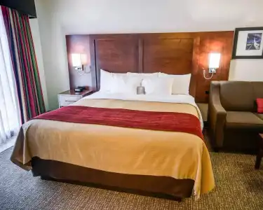 Comfort Inn Redding Near I-5 - 38
