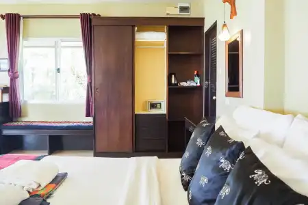 Lanta Castaway Beach Resort - 3