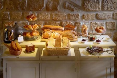 Le Relais Montmartre - 12