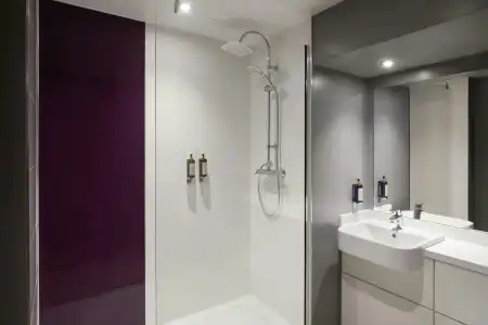 Premier Inn London Leicester Square - 15