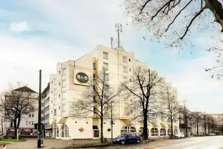 B&B Düsseldorf-Hbf - 28