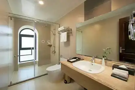 Halios Luxury Halong - 18