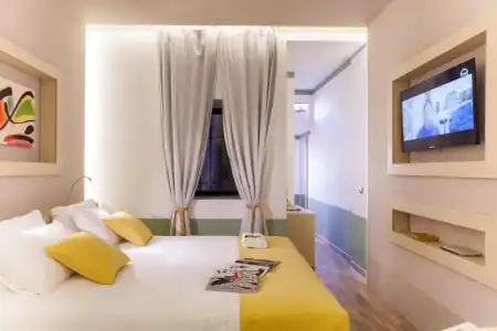Grand Master Suites - 60