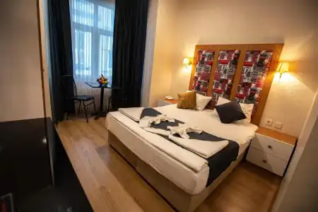 La Pazza Suites - 32