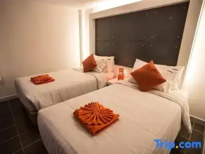 The Original Orange Rooms - 35