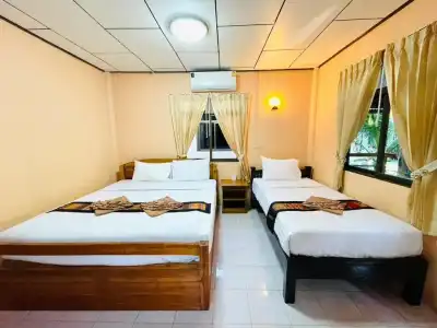 Family House Resort - 57