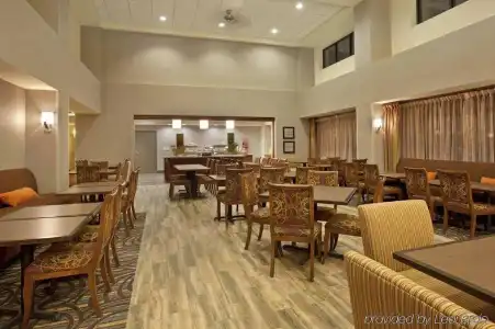 Hampton Inn Suites Minneapolis St Paul Arpt-Mall of America - 22